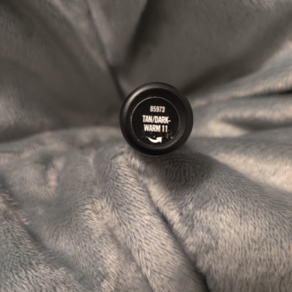 bareMinerals 16-hour Full Coverage Co - Picture 7 of 9